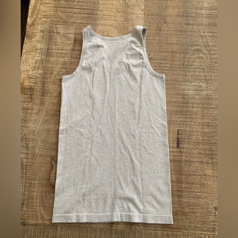 ATHLETA Pura Ribbed Tank in Oatmeal Womens Medium Stretch Design Activewear - Picture 5 of 11